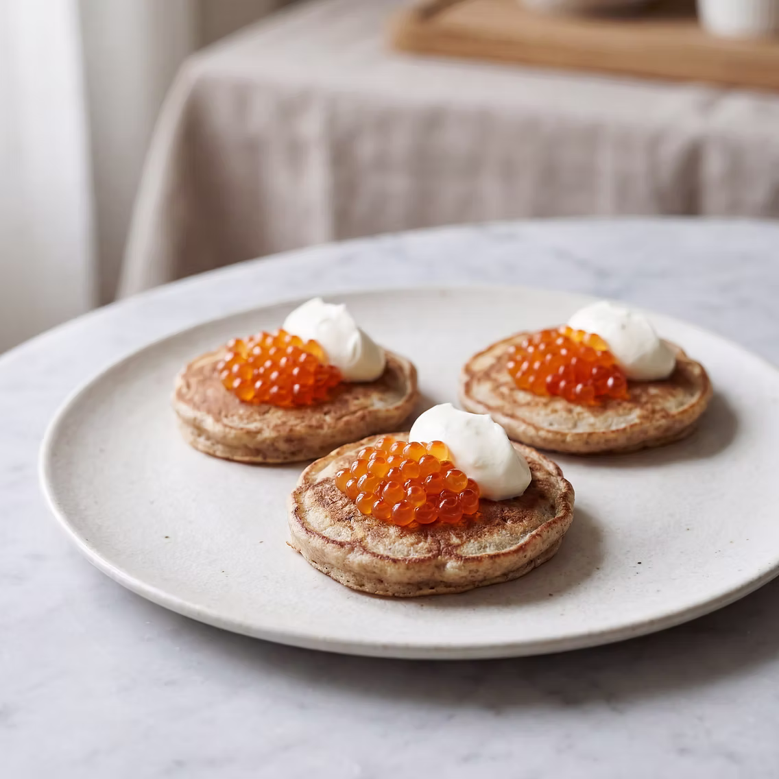 Blinis med lakserogn til selskap